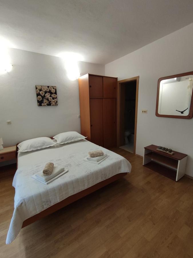 Apartments Jadranka Makarska Esterno foto